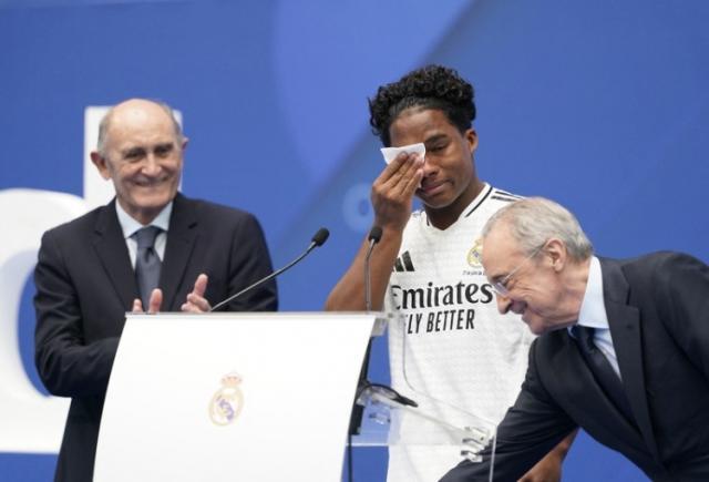 1722089202068074445.jpg 恩德里克.jpg