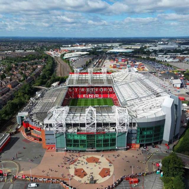 官方网站-拉爵决定保留老特拉福德，曼联新球场计划的大转折