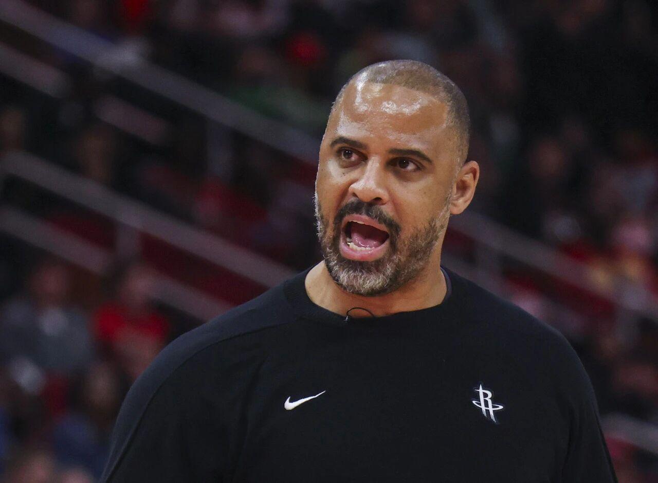 骂完杜兰特骂申京，乌度卡这是要疯啊！